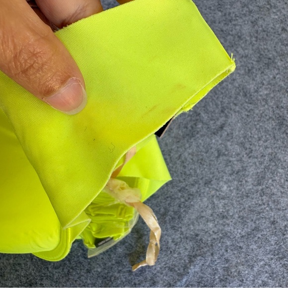 Victoria’s Secret multi-way multi-position Neon Yellow Bra 32D - Picture 5 of 9